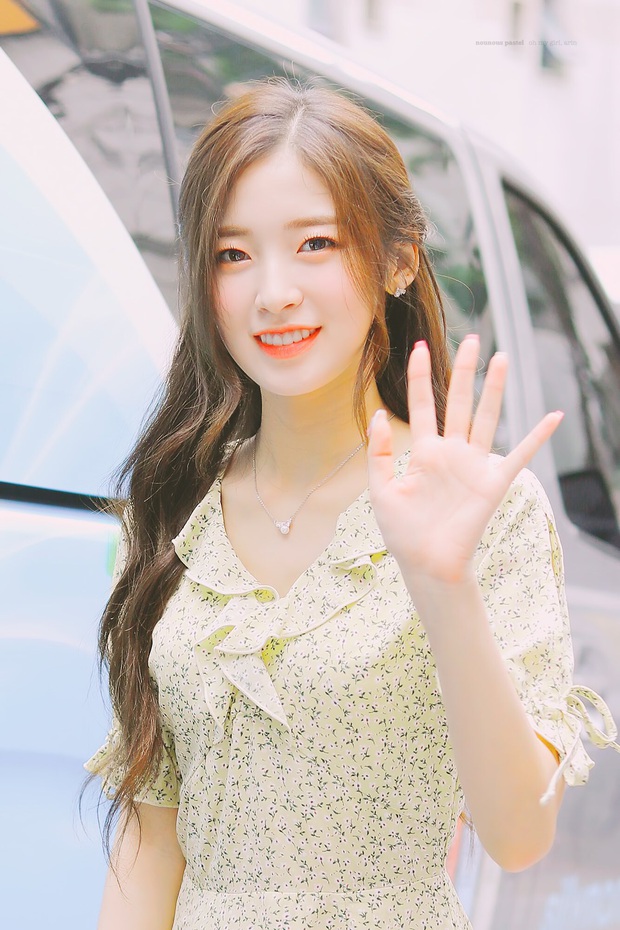 Chủ đề khiến Knet dậy sóng: Xuất hiện idol mang nét đẹp của cả 2 nữ thần Suzy - Irene, nhưng chỉ nổi lên sau khi đổi tóc - Ảnh 11.