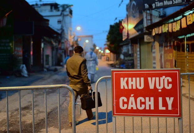 Ảnh: Cận cảnh chốt kiểm soát, phong tỏa thôn Hạ Lôi nơi bệnh nhân 243 sinh sống - Ảnh 7. Ảnh: Cận cảnh chốt kiểm soát, phong tỏa thôn Hạ Lôi nơi bệnh nhân 243 sinh sống - Ảnh 7.