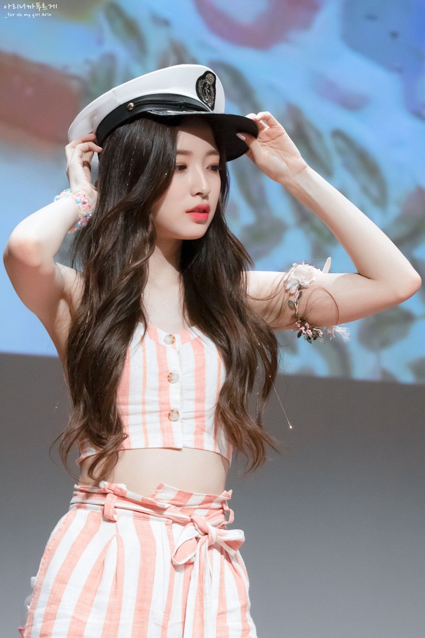 Chủ đề khiến Knet dậy sóng: Xuất hiện idol mang nét đẹp của cả 2 nữ thần Suzy - Irene, nhưng chỉ nổi lên sau khi đổi tóc - Ảnh 9.