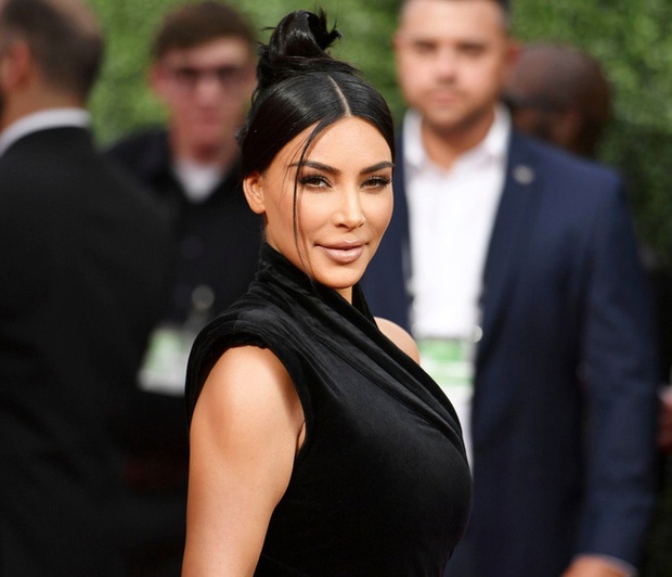 Vén màn công thức bí mật giúp Kim Kardashian từ người hầu theo sau Paris Hilton trở thành nữ hoàng tạo nên “đế chế tỷ đô” - Ảnh 6.