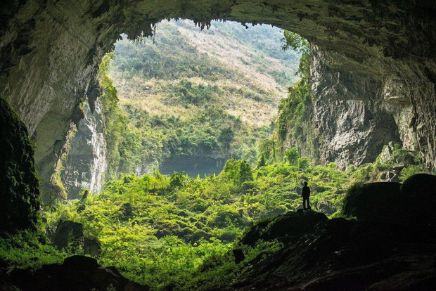 Báo Anh liệt kê 10 địa điểm du lịch qua màn ảnh lý tưởng nhất trên thế giới, hang Sơn Đoòng của Việt Nam bất ngờ nằm trong danh sách - Ảnh 1.