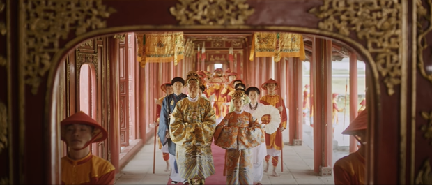 Câu chuyện thật phía sau lời hứa của Vua Bảo Đại và lá thư đánh ghen Nam Phương Hoàng hậu gửi cho Lý Lệ Hà được tái hiện trong MV mới của Hoà Minzy - Ảnh 7.