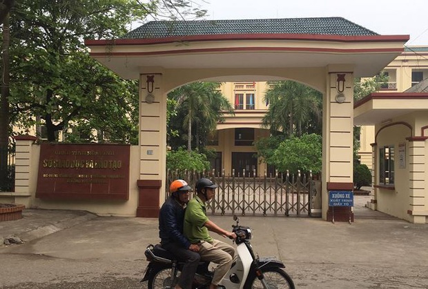 Vụ gian lận thi ở Hòa Bình: Trực tiếp nâng điểm bài thi nhưng không phạm tội - Ảnh 1. Vụ gian lận thi ở Hòa Bình: Trực tiếp nâng điểm bài thi nhưng không phạm tội - Ảnh 1.