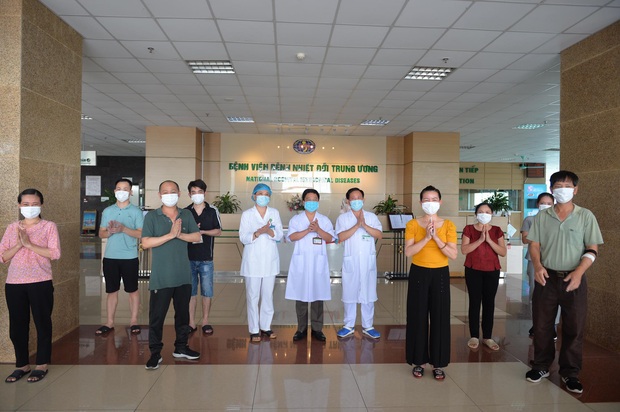 Thêm 8 bệnh nhân Covid-19 được công bố khỏi bệnh, Việt Nam chữa khỏi trên 86% ca nhiễm - Ảnh 1.