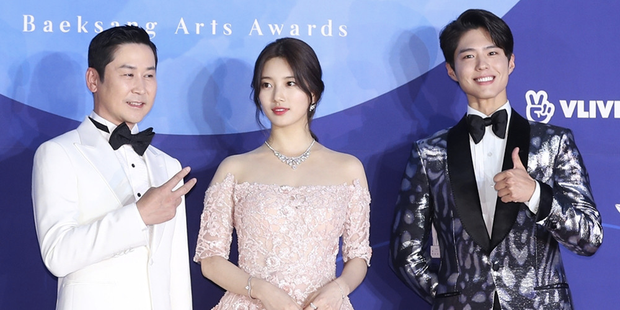 Baeksang công bố bộ 3 MC, dân tình rần rần đào lại khoảnh khắc huyền thoại Park Bo Gum tránh Suzy như tránh tà - Ảnh 2.