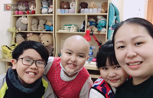 Bé gái 8 tuổi bị ung thư máu buộc phải ghép tuỷ: “Con ước đây chỉ là giấc mơ thôi mẹ, tỉnh dậy con sẽ khỏe mạnh như trước” - Ảnh 7. Bé gái 8 tuổi bị ung thư máu buộc phải ghép tuỷ: “Con ước đây chỉ là giấc mơ thôi mẹ, tỉnh dậy con sẽ khỏe mạnh như trước” - Ảnh 7.