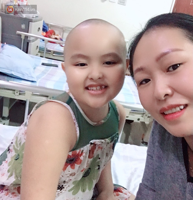 Bé gái 8 tuổi bị ung thư máu buộc phải ghép tuỷ: “Con ước đây chỉ là giấc mơ thôi mẹ, tỉnh dậy con sẽ khỏe mạnh như trước” - Ảnh 12. Bé gái 8 tuổi bị ung thư máu buộc phải ghép tuỷ: “Con ước đây chỉ là giấc mơ thôi mẹ, tỉnh dậy con sẽ khỏe mạnh như trước” - Ảnh 12.