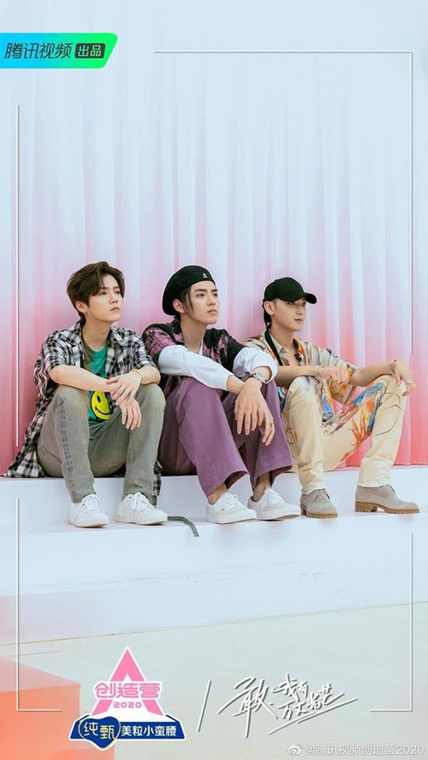 3 cựu thành viên EXO tái ngộ: Tao phấn khích vỗ mông Kris, lắc lư cùng Luhan cực đáng yêu - Ảnh 1. 3 cựu thành viên EXO tái ngộ: Tao phấn khích vỗ mông Kris, lắc lư cùng Luhan cực đáng yêu - Ảnh 1.