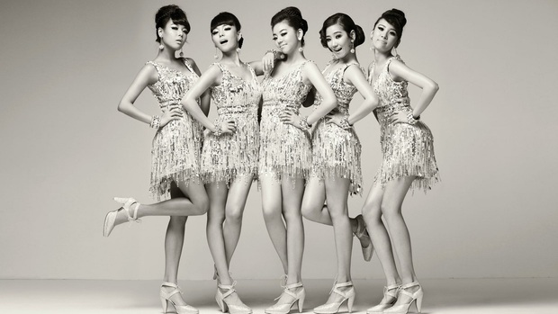Ngược thời gian trở về năm 2008: Thời kỳ hoàng kim Kpop với loạt ca khúc của TVXQ, BIGBANG, SNSD, Wonder Girls,... đi vào huyền thoại - Ảnh 12. Ngược thời gian trở về năm 2008: Thời kỳ hoàng kim Kpop với loạt ca khúc của TVXQ, BIGBANG, SNSD, Wonder Girls,... đi vào huyền thoại - Ảnh 12.