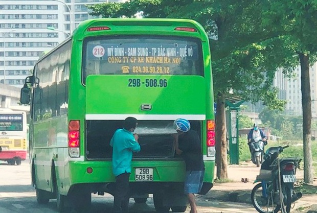 Xe khách rùa bò ở Hà Nội bỏ chạy khi bị kiểm tra - Ảnh 7.