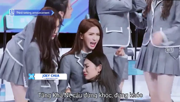 Tạ Khả Dần ngồi khóc trơ trọi giữa nhiều hàng ghế tại Thanh xuân có bạn - Ảnh 3. Tạ Khả Dần ngồi khóc trơ trọi giữa nhiều hàng ghế tại Thanh xuân có bạn - Ảnh 3.