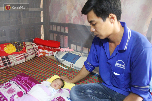 Vợ mất trên bàn mổ khi vừa sinh con gái, chồng chết lặng ôm 2 con khờ dại: Con bé cứ hỏi chừng nào mẹ mới dậy chơi với em - Ảnh 12. Vợ mất trên bàn mổ khi vừa sinh con gái, chồng chết lặng ôm 2 con khờ dại: Con bé cứ hỏi chừng nào mẹ mới dậy chơi với em - Ảnh 12.