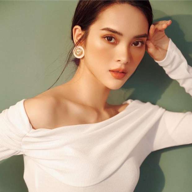 Quỳnh Lương nói gì trước tin đồn là tuesday, được bồ đại gia mua cho xe hơi 5 tỷ nhưng luôn ra vẻ thánh thiện? - Ảnh 2. Quỳnh Lương nói gì trước tin đồn là tuesday, được bồ đại gia mua cho xe hơi 5 tỷ nhưng luôn ra vẻ thánh thiện? - Ảnh 2.