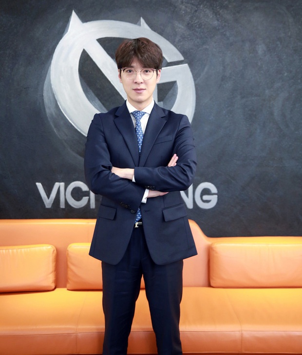 kkOma không có thực quyền tại Vici Gaming, muốn mua Tarzan cũng không được, tuyển thủ đang rục rịch đòi ra đi - Ảnh 1.