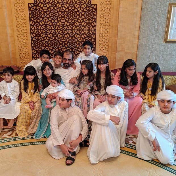 Thái tử đẹp nhất Dubai dính nghi án đã có con khi chia sẻ tấm hình bế một bé trai kháu khỉnh gây sốt cộng đồng mạng - Ảnh 5.
