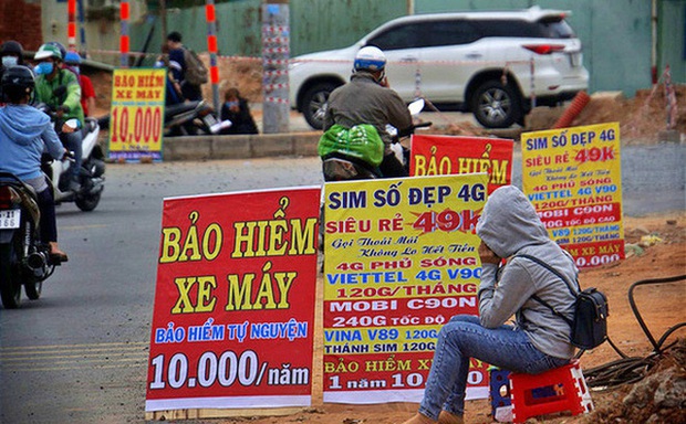Bán bảo hiểm bắt buộc xe máy với “giá rẻ” là vi phạm pháp luật, có thể bị phạt đến 70 triệu đồng - Ảnh 1.