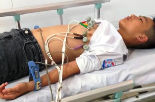 Thầy giáo thể dục bị tố tát học sinh nhập viện - Ảnh 1. Thầy giáo thể dục bị tố tát học sinh nhập viện - Ảnh 1.
