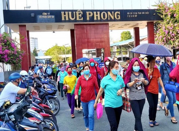 Quyền lợi của 2.200 công nhân Huê Phong mất việc giải quyết thế nào? - Ảnh 4. Quyền lợi của 2.200 công nhân Huê Phong mất việc giải quyết thế nào? - Ảnh 4.