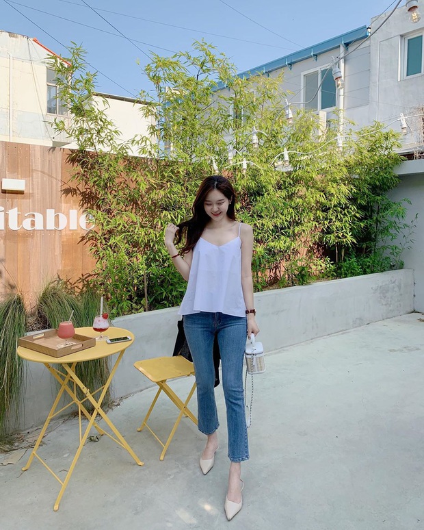 Học Seulgi, HuynA và Jisoo cách diện quần jeans giúp hack dáng hiệu quả, thậm chí là kéo chân dài tới nách - Ảnh 4.