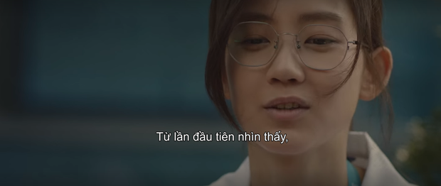 Tập cuối Hospital Playlist bùng cháy vì nụ hôn của anh chân dài: Rốt cuộc cha xứ cũng thành đôi với chị mùa đông rồi! - Ảnh 6.