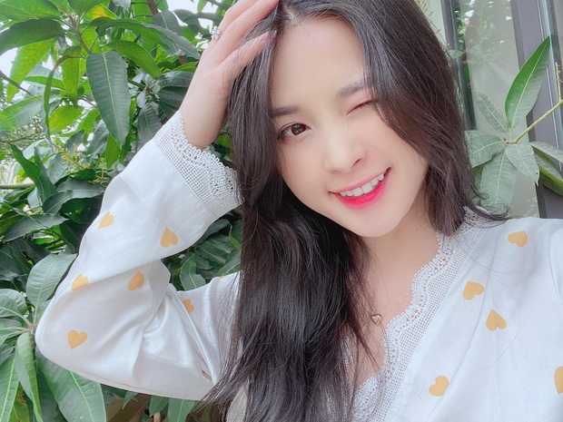 Streamer Thảo Nari - người yêu cũ của hot boy sân cỏ Nguyễn Trọng Đại hé lộ sở thích làm máy bay, fan trẻ tuổi thi nhau ứng tuyển - Ảnh 6.