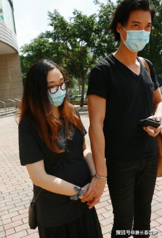Bản sao Cổ Thiên Lạc đưa vợ đi khám thai sau scandal ngoại tình ồn ào, netizen vẫn phẫn nộ không tha thứ - Ảnh 4.