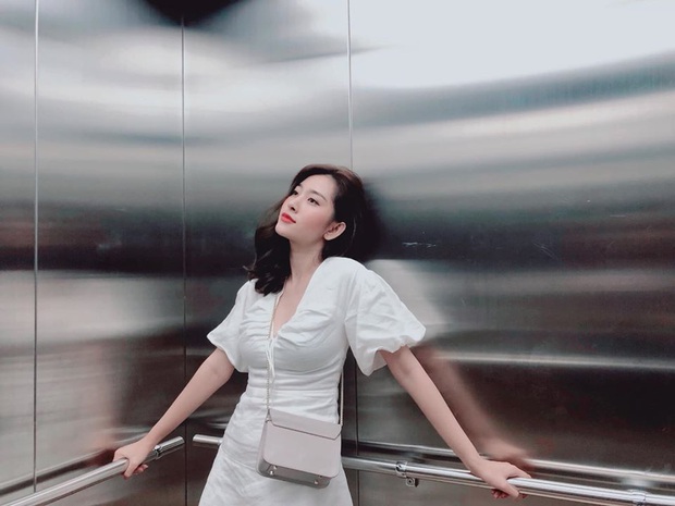Huyền Thoại (Người ấy là ai): Giờ mà còn đòi kiểm tra tin nhắn bạn trai là bị đánh á! - Ảnh 3. Huyền Thoại (Người ấy là ai): Giờ mà còn đòi kiểm tra tin nhắn bạn trai là bị đánh á! - Ảnh 3.