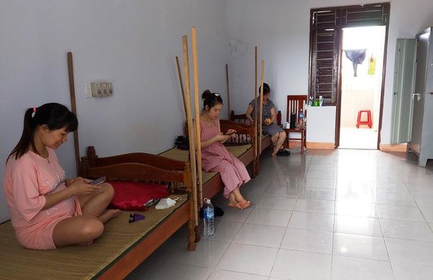 Hàng trăm thai phụ từ Đài Loan về Việt Nam cách ly: Mừng rơi nước mắt - Ảnh 3. Hàng trăm thai phụ từ Đài Loan về Việt Nam cách ly: Mừng rơi nước mắt - Ảnh 3.