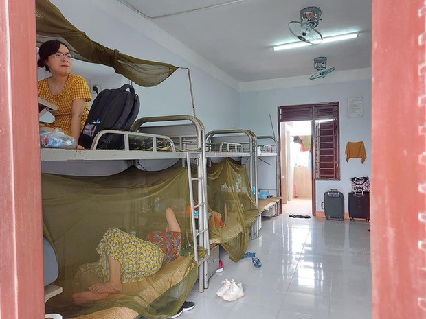 Hàng trăm thai phụ từ Đài Loan về Việt Nam cách ly: Mừng rơi nước mắt - Ảnh 9. Hàng trăm thai phụ từ Đài Loan về Việt Nam cách ly: Mừng rơi nước mắt - Ảnh 9.