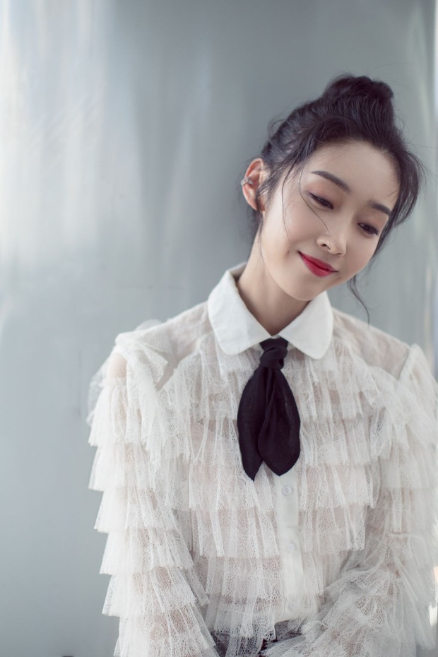 Mỹ nhân Trần Tình Lệnh hụt vai thứ chính ở bom tấn mới của công ty chủ quản, fandom lập tức tuyên bố đóng cửa - Ảnh 6. Mỹ nhân Trần Tình Lệnh hụt vai thứ chính ở bom tấn mới của công ty chủ quản, fandom lập tức tuyên bố đóng cửa - Ảnh 6.