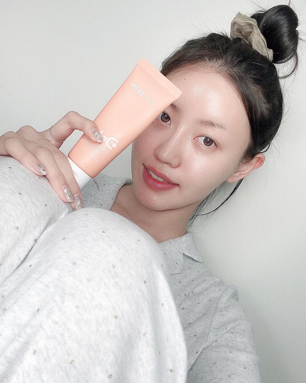 Nhanh như chớp, da dẻ sẽ đen sạm hẳn đi khi hè mới chớm nếu bạn mắc 4 sai lầm này - Ảnh 1. Nhanh như chớp, da dẻ sẽ đen sạm hẳn đi khi hè mới chớm nếu bạn mắc 4 sai lầm này - Ảnh 1.