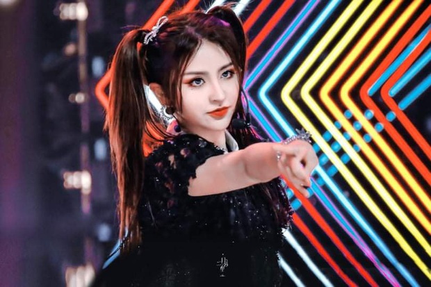 Team Avengers của Ngu Thư Hân lại tạo bão với style tóc hai chùm, Khổng Tuyết Nhi khoe visual cực đỉnh - Ảnh 9. Team Avengers của Ngu Thư Hân lại tạo bão với style tóc hai chùm, Khổng Tuyết Nhi khoe visual cực đỉnh - Ảnh 9.