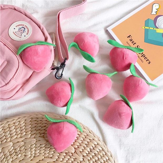 Đẳng cấp thánh tạo trend Dương Mịch: Diện khuyên tai quả đào nhí nhảnh cũng khiến dân tình săn ráo riết đến cháy hàng - Ảnh 17. Đẳng cấp thánh tạo trend Dương Mịch: Diện khuyên tai quả đào nhí nhảnh cũng khiến dân tình săn ráo riết đến cháy hàng - Ảnh 17.