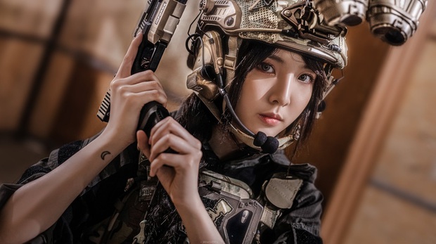 Hotgirl Nene hoá thân thành nữ chiến binh đậm chất Call of Duty, đã đẹp lại còn ngầu chẳng chê vào đâu được! - Ảnh 1.