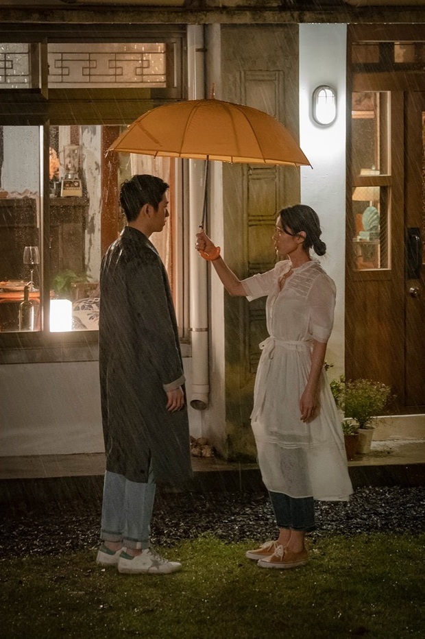 4 mẫu váy liền hot bền bỉ trong các drama Hàn, chị em sắm đủ thì muốn mặc xấu cũng khó - Ảnh 12. 4 mẫu váy liền hot bền bỉ trong các drama Hàn, chị em sắm đủ thì muốn mặc xấu cũng khó - Ảnh 12.