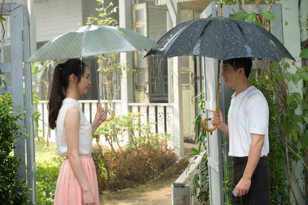 Cơn Mưa Tình Đầu: Bản remake lãng mạn chỉn chu từ Thái Lan, tiếc là mãi chẳng có ai đẹp bằng Son Ye Jin! - Ảnh 8.