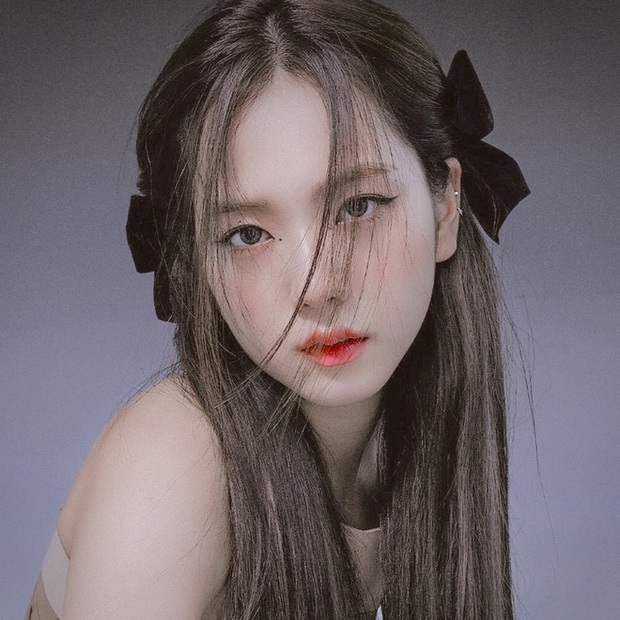 “Chốt đơn” chuỗi teaser của BLACKPINK: Jennie, Rosé like ảnh lẹt đẹt nhưng lại “phá đảo” mảng view, visual của Jisoo hóa ra không gây bão như tưởng tượng? - Ảnh 44. “Chốt đơn” chuỗi teaser của BLACKPINK: Jennie, Rosé like ảnh lẹt đẹt nhưng lại “phá đảo” mảng view, visual của Jisoo hóa ra không gây bão như tưởng tượng? - Ảnh 44.