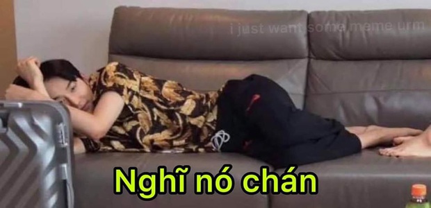 Góc quỳ lạy: Hai nam idol nhà SM giả vờ đi du lịch tại nhà, còn… nằm ngủ luôn trên sóng livestream khiến fan hết hồn - Ảnh 6.