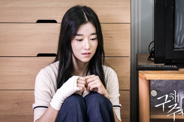 Seo Ye Ji - “nàng thơ” mới của Kim Soo Hyun: Đoá hoa nở muộn đã đến ngày toả hương ở Điên Thì Có Sao - Ảnh 7.