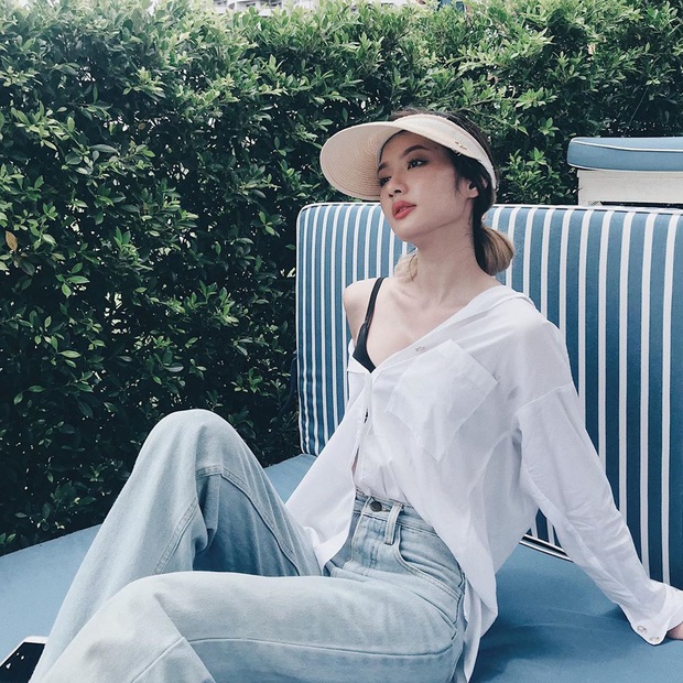 Áo sơ mi tưởng nhạt như nước ốc nhưng lại cực nhiều cách mix hay ho, chị em diện ngày thường hay đi du lịch cũng xinh - Ảnh 10. Áo sơ mi tưởng nhạt như nước ốc nhưng lại cực nhiều cách mix hay ho, chị em diện ngày thường hay đi du lịch cũng xinh - Ảnh 10.