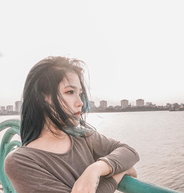 Nhìn hành động đoán tình cảm 3 cô gái đã và đang yêu dành cho Quang Hải sau biến cố đời tư chấn động - Ảnh 7. Nhìn hành động đoán tình cảm 3 cô gái đã và đang yêu dành cho Quang Hải sau biến cố đời tư chấn động - Ảnh 7.