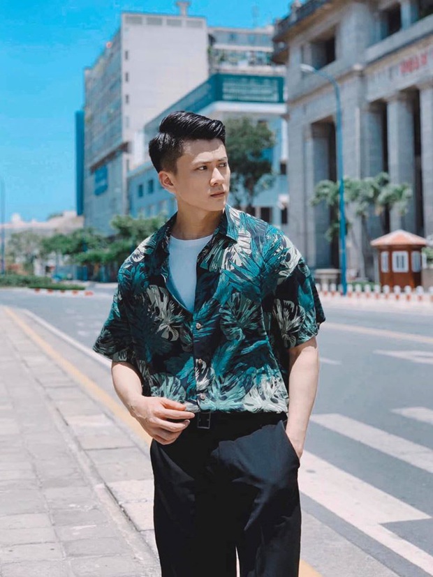 Nam chính tập 8 Người ấy là ai: Chàng bác sĩ tập sự kiêm mẫu ảnh cực điển trai cao 1m8 - Ảnh 3. Nam chính tập 8 Người ấy là ai: Chàng bác sĩ tập sự kiêm mẫu ảnh cực điển trai cao 1m8 - Ảnh 3.