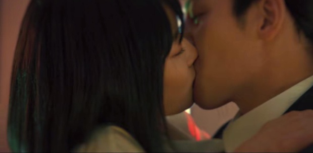Kim Yoo Jung mơ đi quẩy nóng bỏng với sếp Ji Chang Wook, chốt lại với nụ hôn rực lửa ở tập 3 Backstreet Rookie - Ảnh 4.