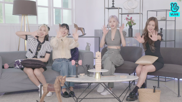 BLACKPINK hé lộ toàn bộ hình ảnh hậu trường cực sốc, loạt outfit chưa từng công bố và vũ đạo nguy hiểm gây choáng toàn tập trong showcase countdown - Ảnh 26.