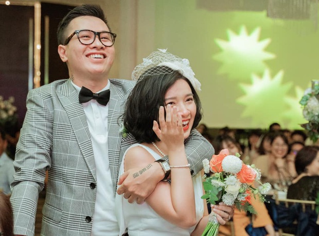 Nghe người hạnh phúc kể về gia đình nhỏ của mình: Hôn nhân lời lắm vì vừa có bạn thân, người yêu và bạn đời - Ảnh 1. Nghe người hạnh phúc kể về gia đình nhỏ của mình: Hôn nhân lời lắm vì vừa có bạn thân, người yêu và bạn đời - Ảnh 1.