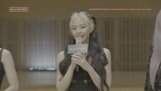 Jennie đổi màu tóc mới trên sân khấu đầu tiên của How You Like That: Bớt Dương Quá, đúng chất BLACKPINK! - Ảnh 2.