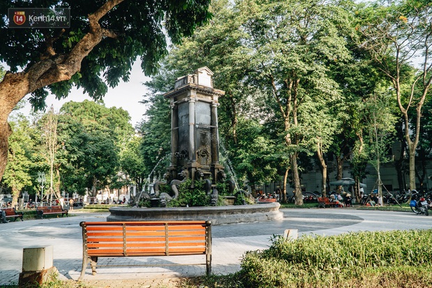 Đeo đai chống sập cho đài phun nước cổ nhất Hà Nội tồn tại 120 năm - Ảnh 10. Đeo đai chống sập cho đài phun nước cổ nhất Hà Nội tồn tại 120 năm - Ảnh 10.