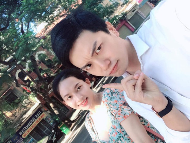 Trai đẹp cùng làm nghề bác sĩ nhưng 2 số phận ở Người ấy là ai: Người được kết đôi, người chờ ở bãi giữ xe - Ảnh 4. Trai đẹp cùng làm nghề bác sĩ nhưng 2 số phận ở Người ấy là ai: Người được kết đôi, người chờ ở bãi giữ xe - Ảnh 4.