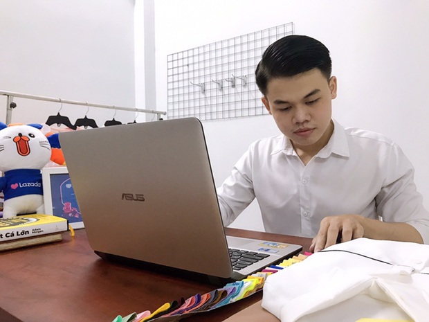 Mạnh dạn bảo lưu 1 năm học, chàng trai 20 tuổi kiếm gần 200 triệu mỗi tháng nhờ lên sàn - Ảnh 1. Mạnh dạn bảo lưu 1 năm học, chàng trai 20 tuổi kiếm gần 200 triệu mỗi tháng nhờ lên sàn - Ảnh 1.