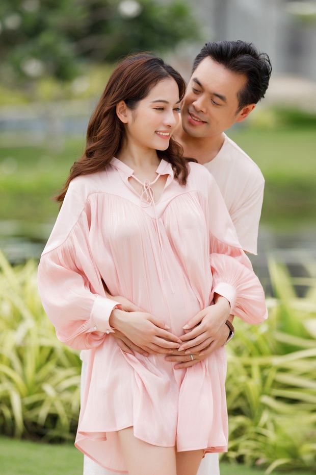 Sara Lưu khoe cận cảnh bụng bầu mang song thai, tiết lộ lý do giữ kín tin vui suốt 4 tháng - Ảnh 3.